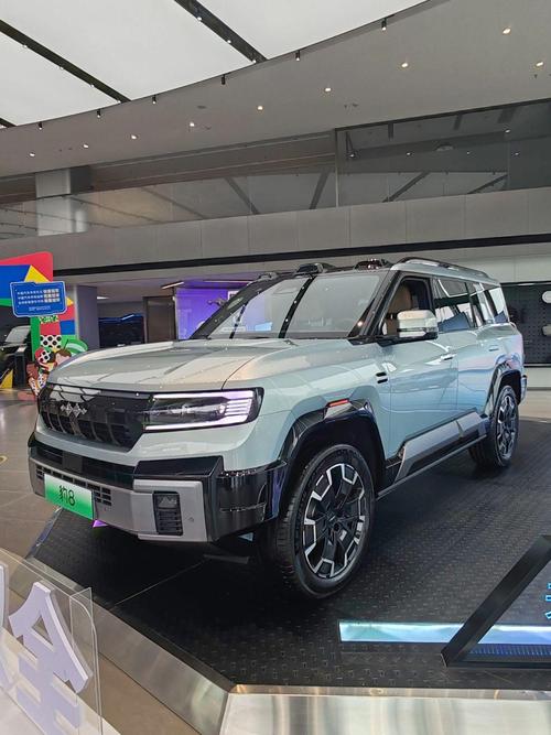 佛山342比亚迪方程豹硬派越野的爆款，英菲尼迪35周年与你共成长